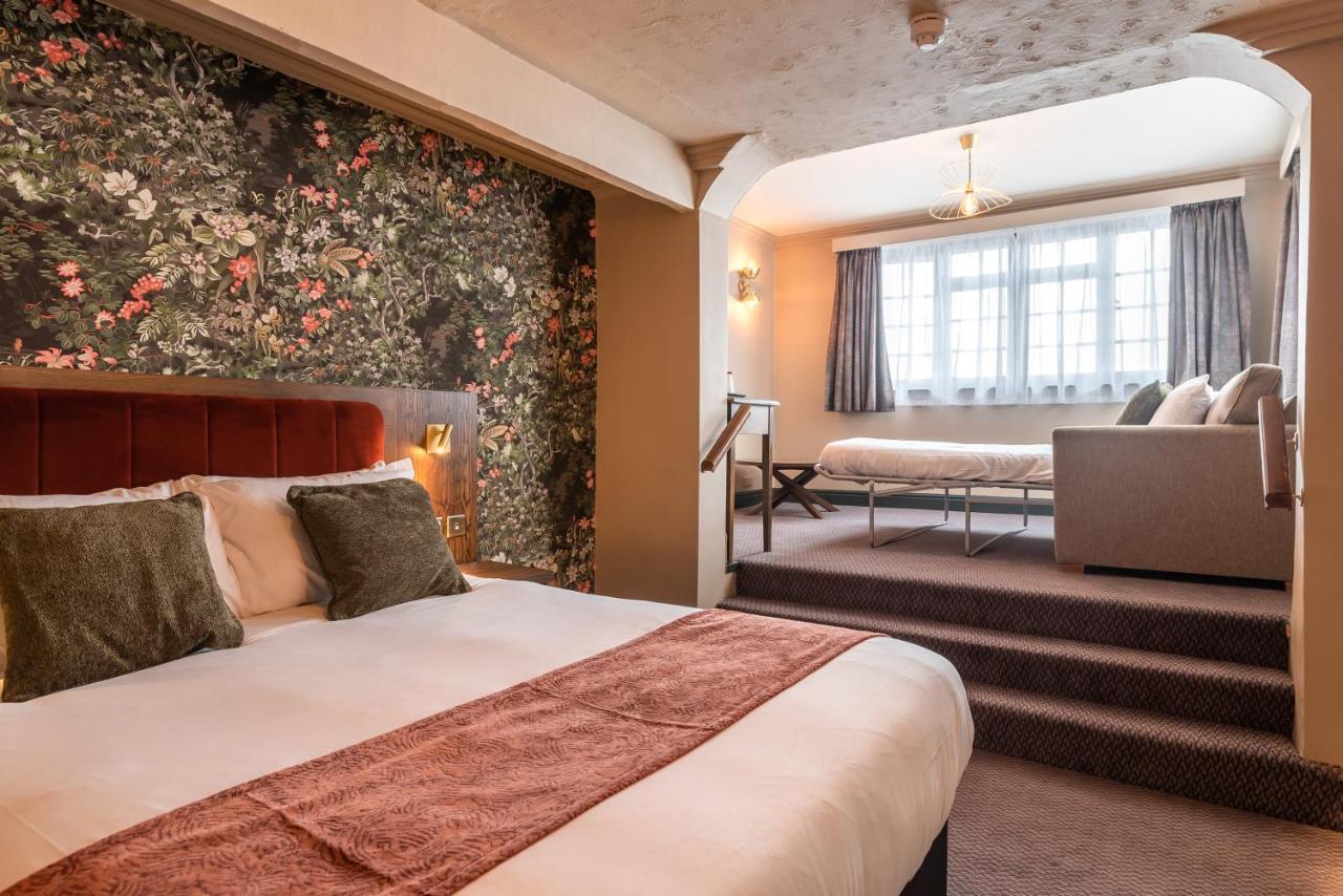 The Bell By Innkeeper'S Collection Aston Clinton Экстерьер фото